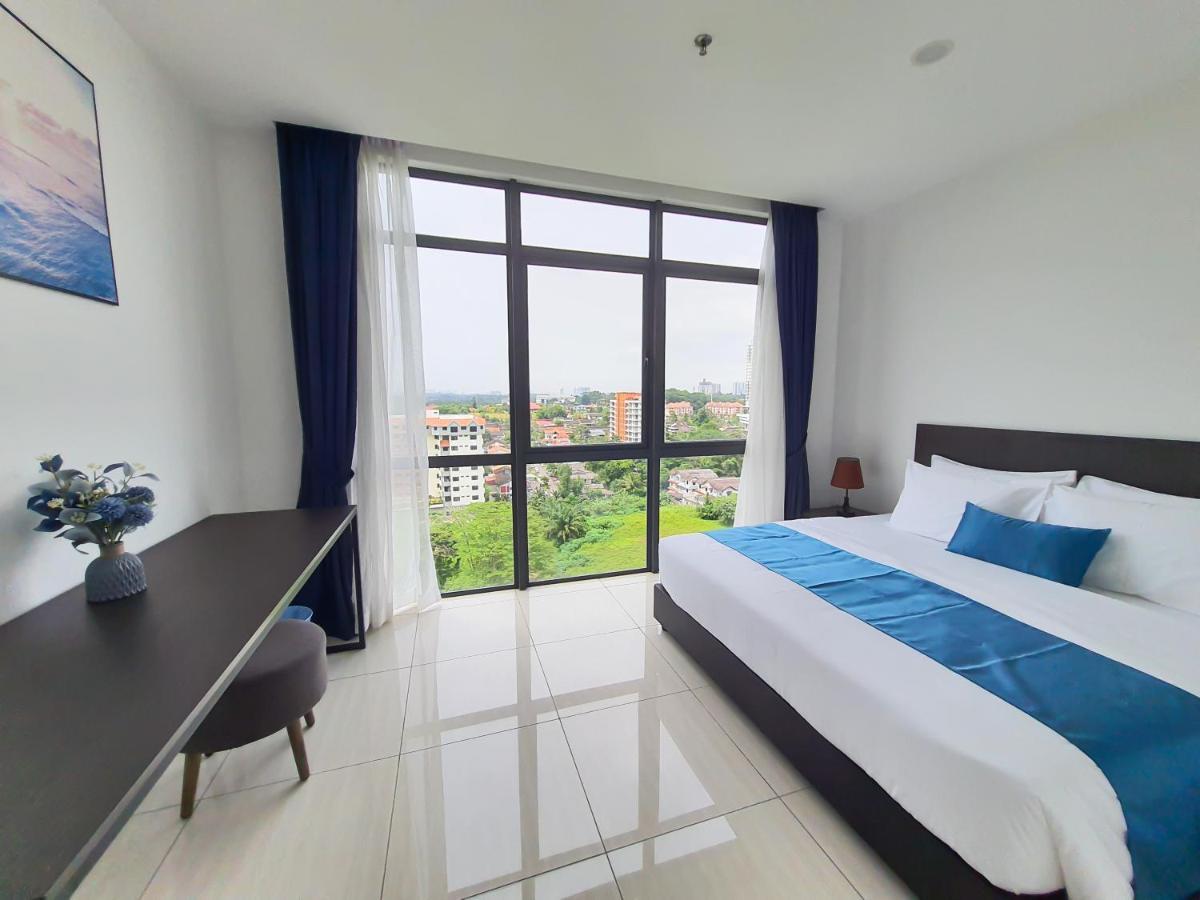 Apartemen Ramada By Wyndham The Straits