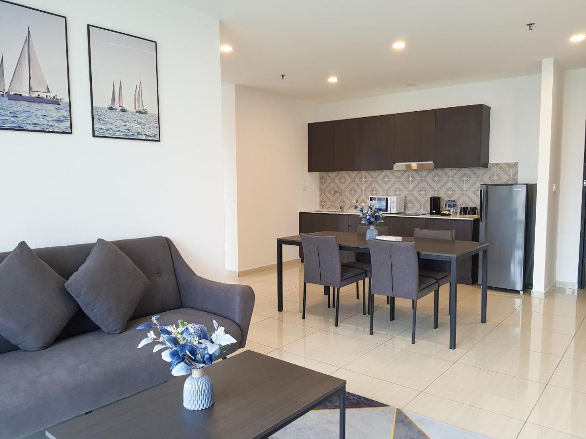 Apartemen Ramada By Wyndham The Straits *